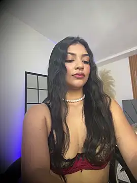 Snapshot of sara_stormy chatting on April 18, 7:07 pm sara stormy online show from April 18, 7:07 pm