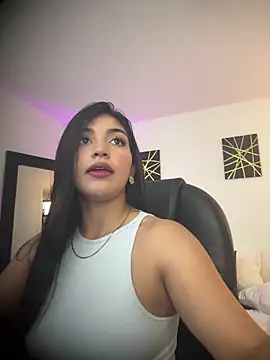 Snapshot of sara_stormy chatting on April 20, 7:48 pm sara stormy online show from April 20, 7:48 pm