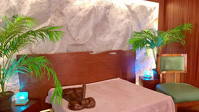 Snapshot of Rolyloren_ chatting on February 26, 4:06 pm Rolyloren online show from February 26, 4:06 pm