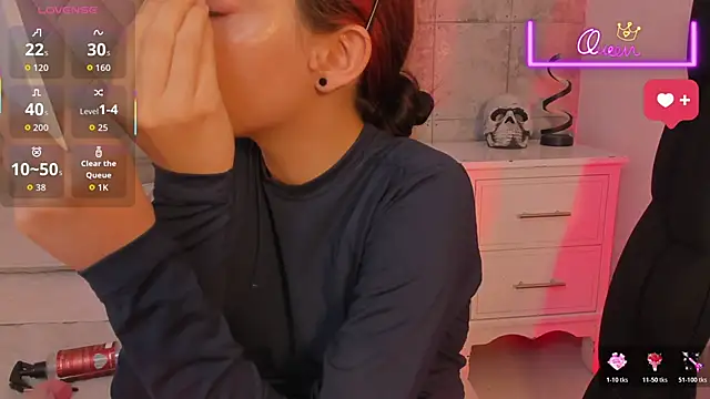 MelLove  online show from March 3, 11:54 pm