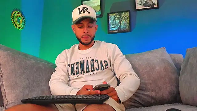 Daniel kingx online show from April 18, 12:42 pm