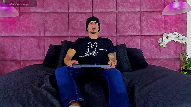 SharonTygaX online show from February 19, 4:19 am