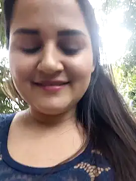 Snapshot of yissela92 chatting on February 21, 6:53 pm yissela92 online show from February 21, 6:53 pm