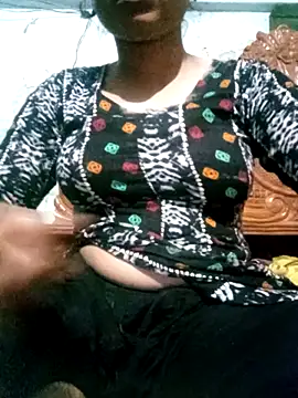 BreezySexyGirl69 online show from April 12, 1:16 pm