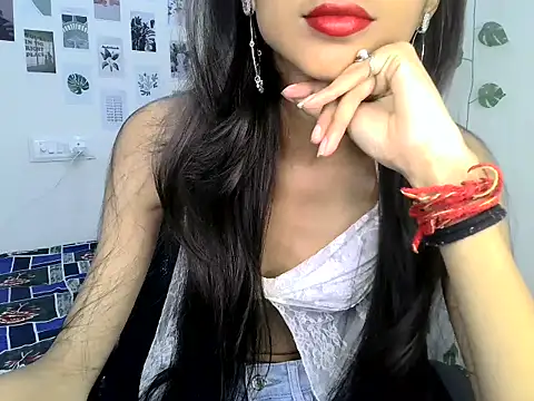 SIKSHA SINGH online show from February 19, 7:26 am