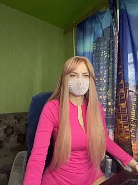 SophieBlackwood online show from April 7, 8:48 am