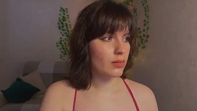 rinamandarina online show from April 19, 2:05 pm