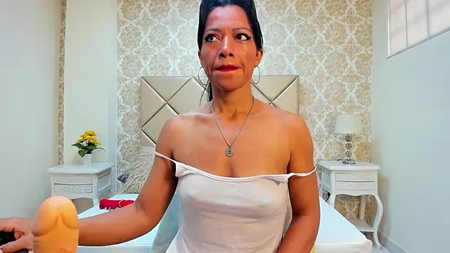 FernandaAvilax online show from June 14, 5:04 pm