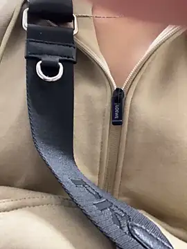 Snapshot of angell_cooper8 chatting on February 27, 12:16 pm angell cooper8 online show from February 27, 12:16 pm