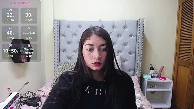 Snapshot of skarlett__36 chatting on February 28, 2:29 pm skarlett 36 online show from February 28, 2:29 pm