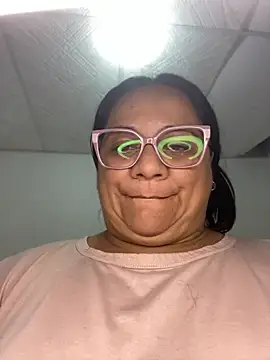 Snapshot of Melanny69x chatting on April 27, 6:00 am Melanny69x online show from April 27, 6:00 am