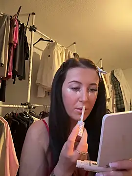 Snapshot of PinkVelvetx chatting on February 19, 5:09 pm PinkVelvetx online show from February 19, 5:09 pm