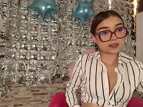 Snapshot of lala_cherry chatting on February 25, 7:34 pm lala cherry online show from February 25, 7:34 pm