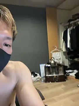 ryuaaaaa online show from April 8, 5:24 pm