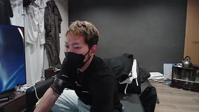 ryuaaaaa online show from April 15, 2:13 pm