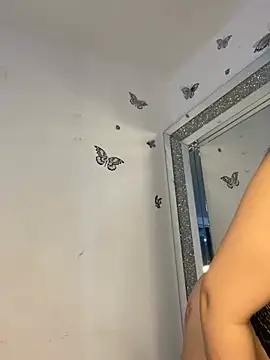 scarleth marquezz online show from May 9, 2:28 am