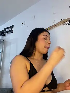 Snapshot of scarleth_marquezz chatting on May 31, 10:00 pm scarleth marquezz online show from May 31, 10:00 pm