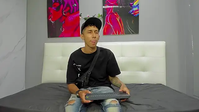 ahsly78Bryan online show from June 30, 8:21 pm