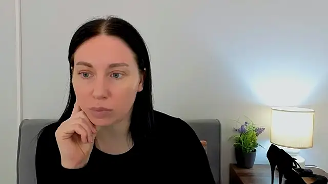 MiaFair online show from March 24, 4:12 pm