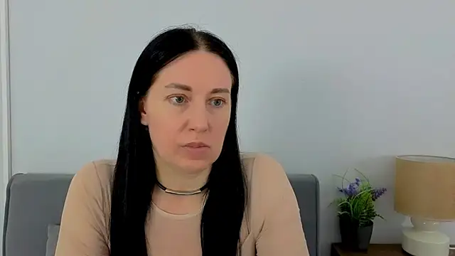 MiaFair online show from March 25, 4:13 pm