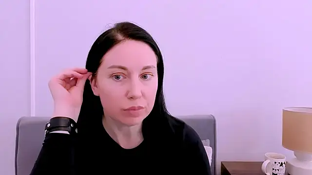 MiaFair online show from April 16, 3:13 pm