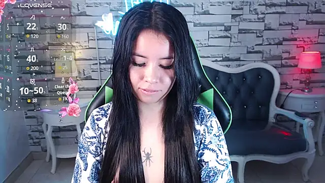 Kylia a online show from June 19, 12:53 pm