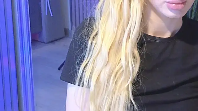 KarmaArms online show from May 16, 1:13 am