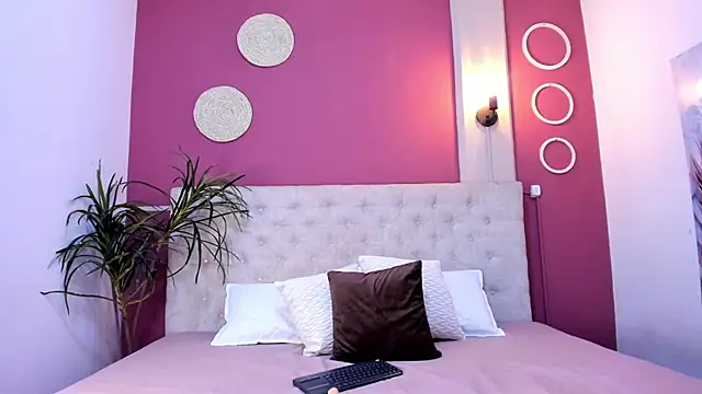 GabyRouge online show from May 19, 8:04 pm