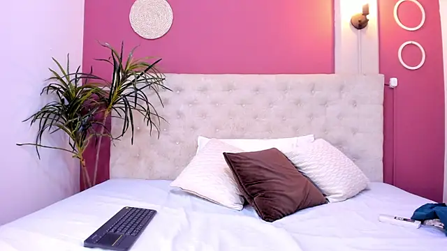 GabyRouge online show from May 21, 8:16 pm