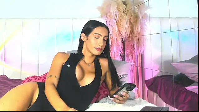 VelvetEstefa online show from April 14, 12:27 am