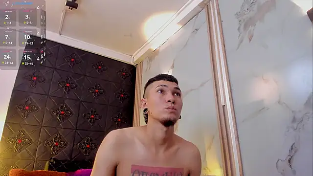 Logan and Reachel online show from March 9, 7:29 pm