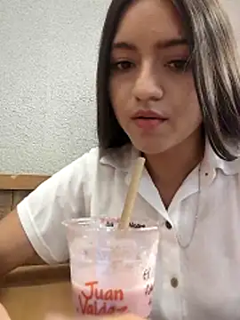 DulceCaroX online show from March 18, 8:56 pm