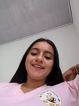 Snapshot of DulceCaroX chatting on June 8, 9:48 pm DulceCaroX online show from June 8, 9:48 pm