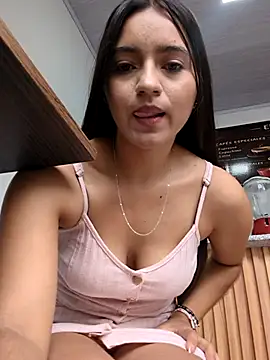 Snapshot of DulceCaroX chatting on June 29, 1:44 pm DulceCaroX online show from June 29, 1:44 pm