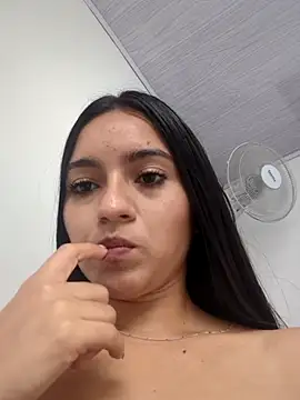 Snapshot of DulceCaroX chatting on July 14, 2:12 pm DulceCaroX online show from July 14, 2:12 pm
