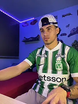 Snapshot of TOMAS_CONOR chatting on February 22, 1:40 am TOMAS CONOR online show from February 22, 1:40 am