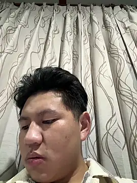 Snapshot of zhuendong000001 chatting on May 25, 12:55 pm zhuendong000001 online show from May 25, 12:55 pm