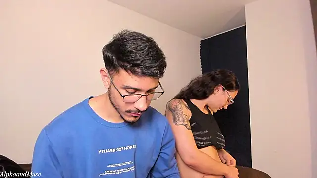 alphaandmuse online show from March 30, 8:48 am