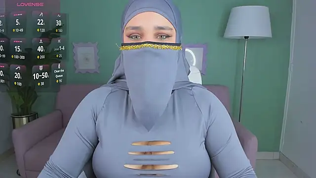 Snapshot of Samira_Zayd chatting on March 17, 5:00 am Samira Zayd online show from March 17, 5:00 am