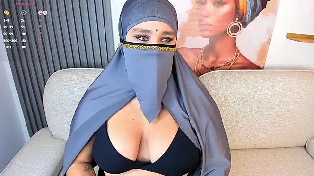 Snapshot of Samira_Zayd chatting on May 1, 5:01 am Samira Zayd online show from May 1, 5:01 am