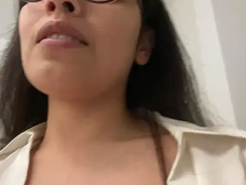 ForeverLola2026 online show from May 30, 5:26 am