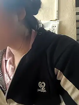 Snapshot of MayEva_ly chatting on February 19, 7:48 am MayEva ly online show from February 19, 7:48 am