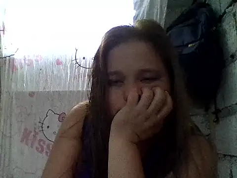 sweetlyn31 online show from May 24, 10:37 pm