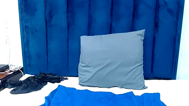 CrazeAss online show from March 22, 6:11 pm