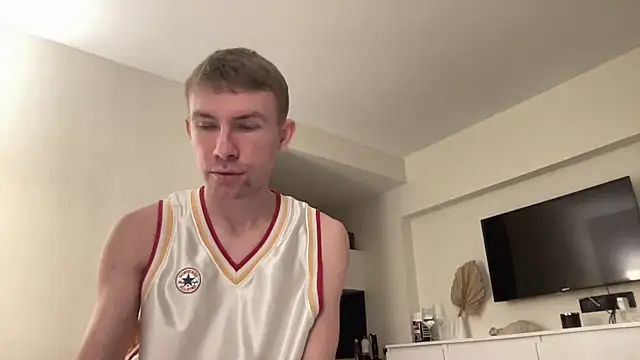 Snapshot of mikenjay chatting on February 23, 6:27 pm mikenjay online show from February 23, 6:27 pm