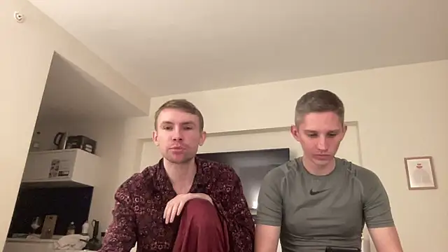 Snapshot of mikenjay chatting on March 2, 6:48 pm mikenjay online show from March 2, 6:48 pm