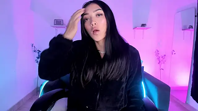 jaulyn 18 online show from March 18, 1:58 pm