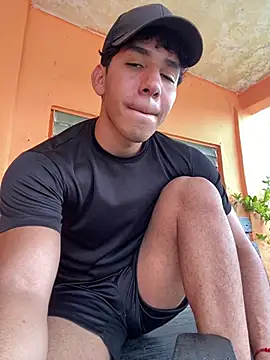 Snapshot of Alejandrososas chatting on July 3, 4:13 pm Alejandrososas online show from July 3, 4:13 pm