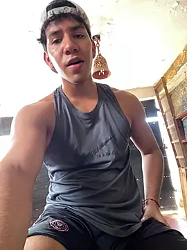 Snapshot of Alejandrososas chatting on July 8, 5:50 pm Alejandrososas online show from July 8, 5:50 pm