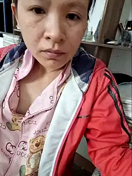 Snapshot of kieuqueen92 chatting on February 22, 12:47 pm kieuqueen92 online show from February 22, 12:47 pm